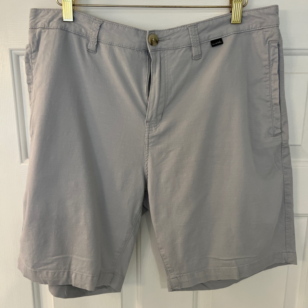 Travismathew Shorts Size 34
